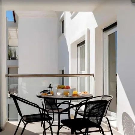 207 Puerto Blanco - Puerto Apartment *